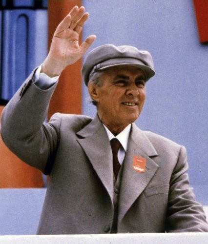 Файл:Enver Halil Hoxha.jpg