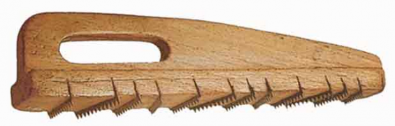 Рубанок (англ. сockscombs, дословно «петушиный гребень») для шлифования известняка. Имеет различные варианты длины и расположения зубьев.