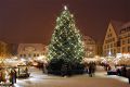 Рождество на Ратушной площади, ежегодно приманивает тысячи туристов из Этой страны. [1]