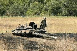 Рашкинский Т-72Б3 на территории Донбасса. Канонiчное фото