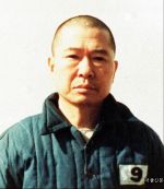 Ким Де Джун во время залёта в камеру смертников