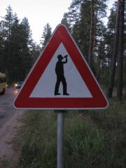 Латвийский (пруф) дорожный знак